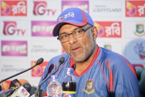 Chandika Hathurusingha ready for another show with NSW as batting coach Image