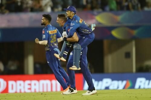 IPL 2022, Match 51, GT vs MI: Mumbai win thriller against Gujarat Image