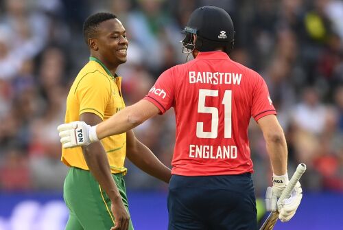 England survive Stubbs' whirlwind 72 to defeat South Africa by 41 runs in opening T20I Image