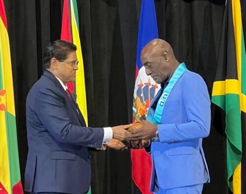 Cricket West Indies congratulates Sir Viv on Order of the Caribbean Community Award Image