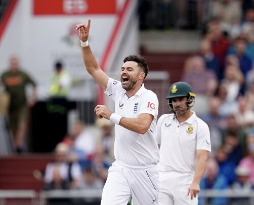 SA vs ENG: James Anderson becomes the first cricketer to play 100 Tests at home Image