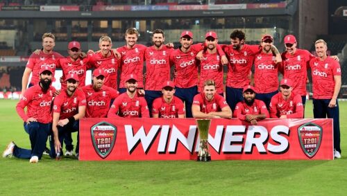 England thrash Pakistan by 67 runs to clinch seven-match T20I series 4-3 Image