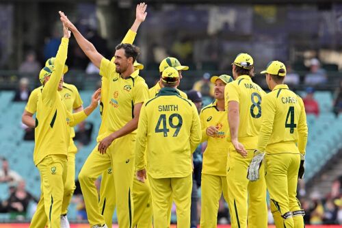 Smith, Starc, Zampa star as Australia secure series victory over England with thumping 72-run win Image