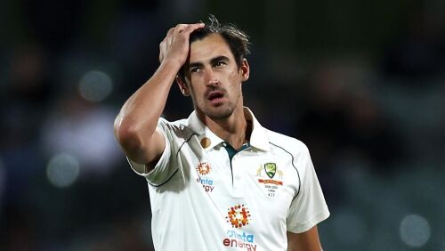 AUS v SA, 2nd Test: Mitchell Starc in doubt for third Test due to finger injury Image