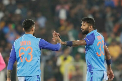 Hardik Pandya Shares Captaincy Philosophy: "Keep it Simple and Trust My Instincts" Image