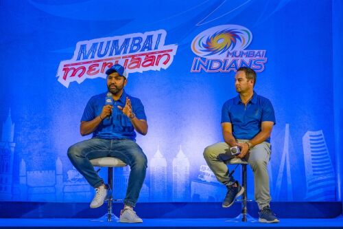 Mumbai Indians' Head Coach Mark Boucher Open to Resting Captain Rohit Sharma During IPL 2023 Season to Manage Workload Image