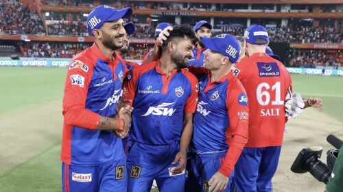 In a clash of All-rounders, Delhi Capitals defeats Sunrisers Hyderabad by 7 runs in a thrilling encounter Image